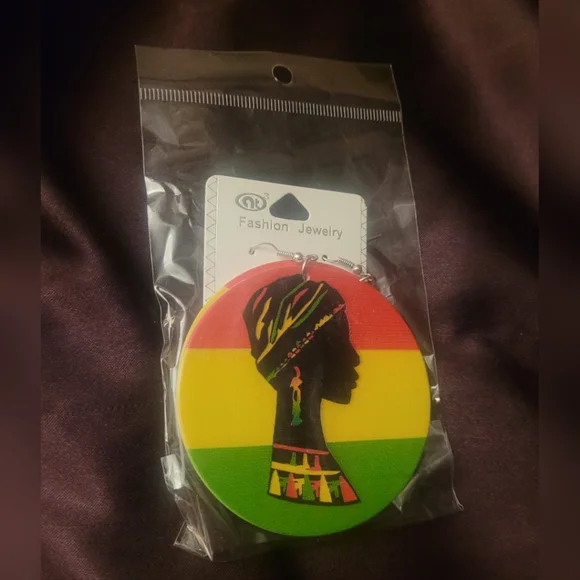 Afrocentric Wooden African Woman Earrings - Picture 2 of 4